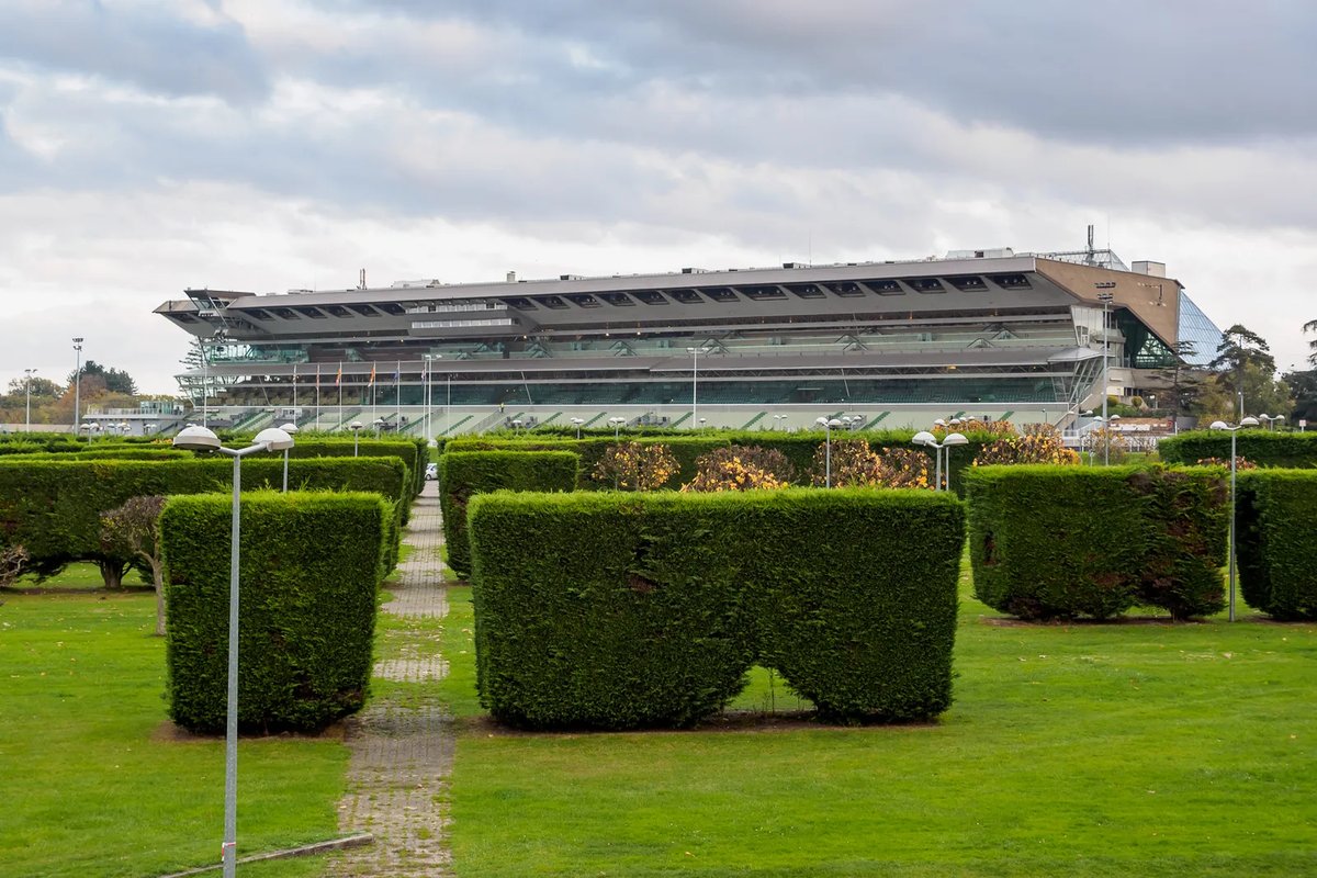 Tribunes de l’hippodrome Paris-Vincennes
